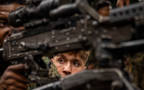13th MEU conducts dry-fire training exercises on USS Makin Island