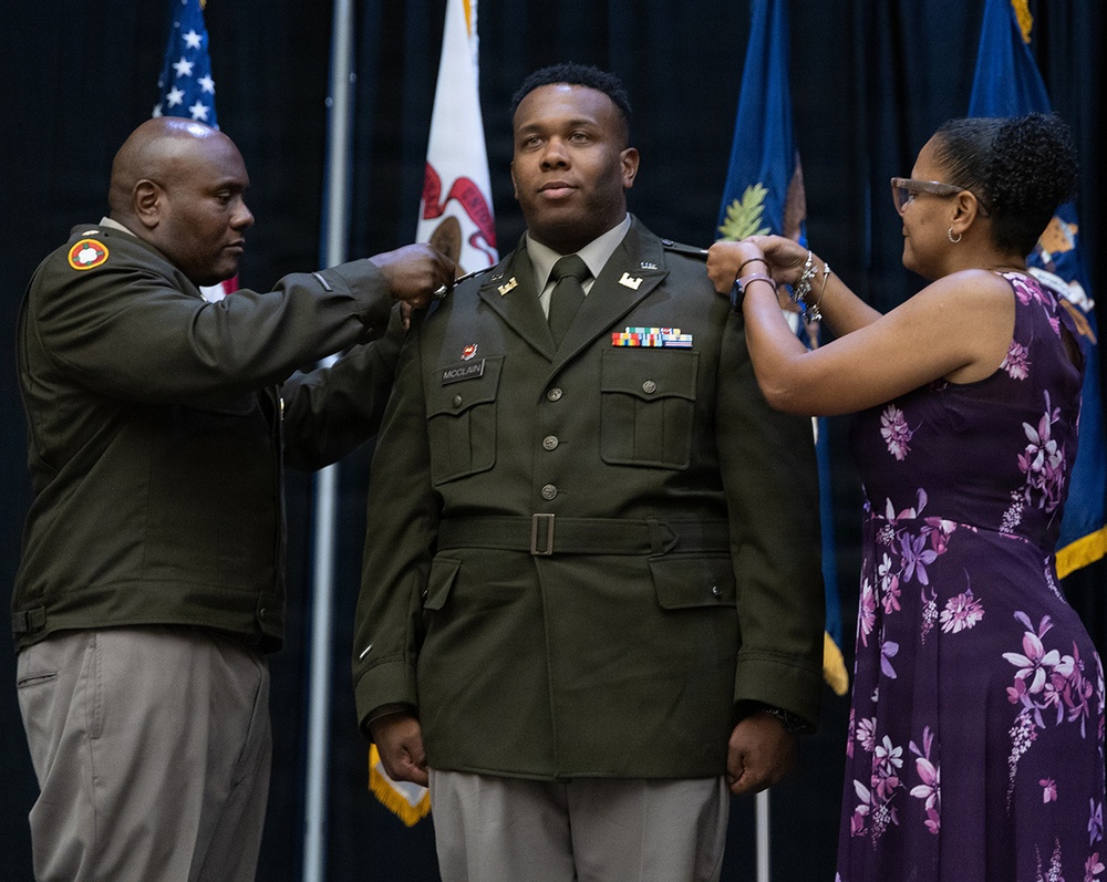 Illinois Army National Guard Officer Candidate School Graduates 22 Leaders