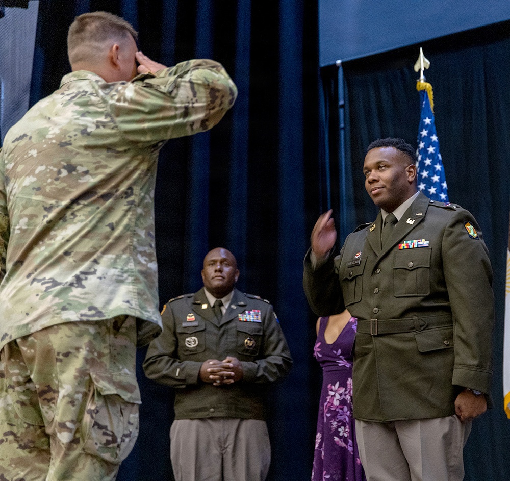 Illinois Army National Guard Officer Candidate School Graduates 22 Leaders