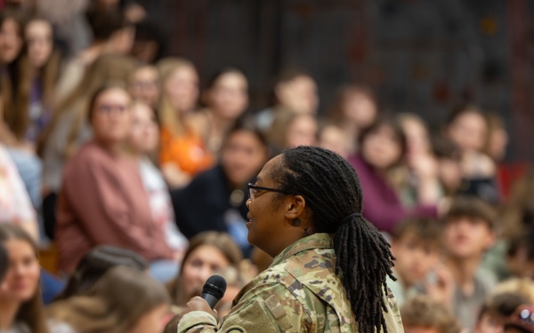 Logistics Officer Speaks with High School Students