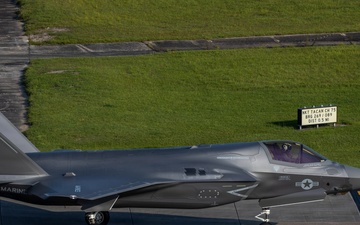 VMFA-231 receives new F-35B Lightning II aircraft