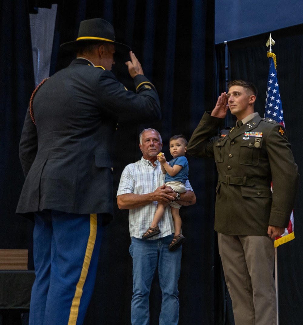 Illinois Army National Guard Officer Candidate School Graduates 22 Leaders