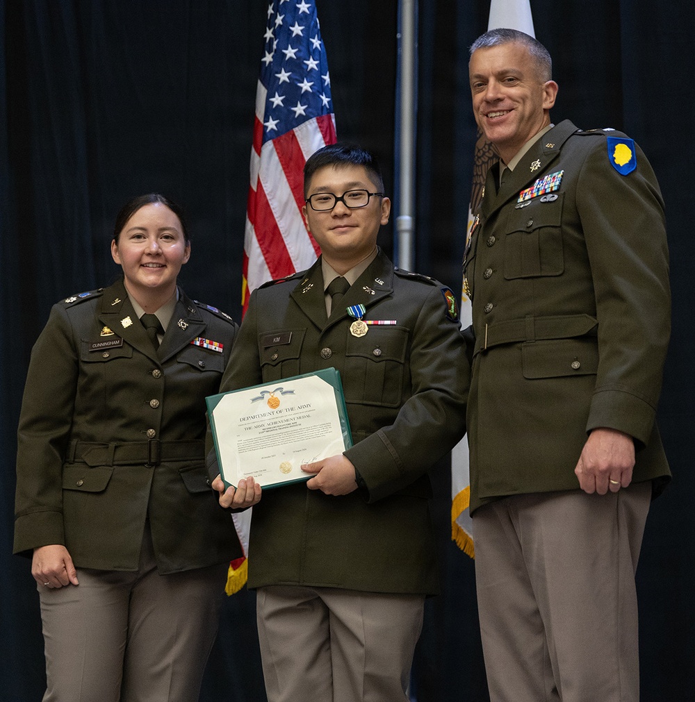 Illinois Army National Guard Officer Candidate School Graduates 22 Leaders