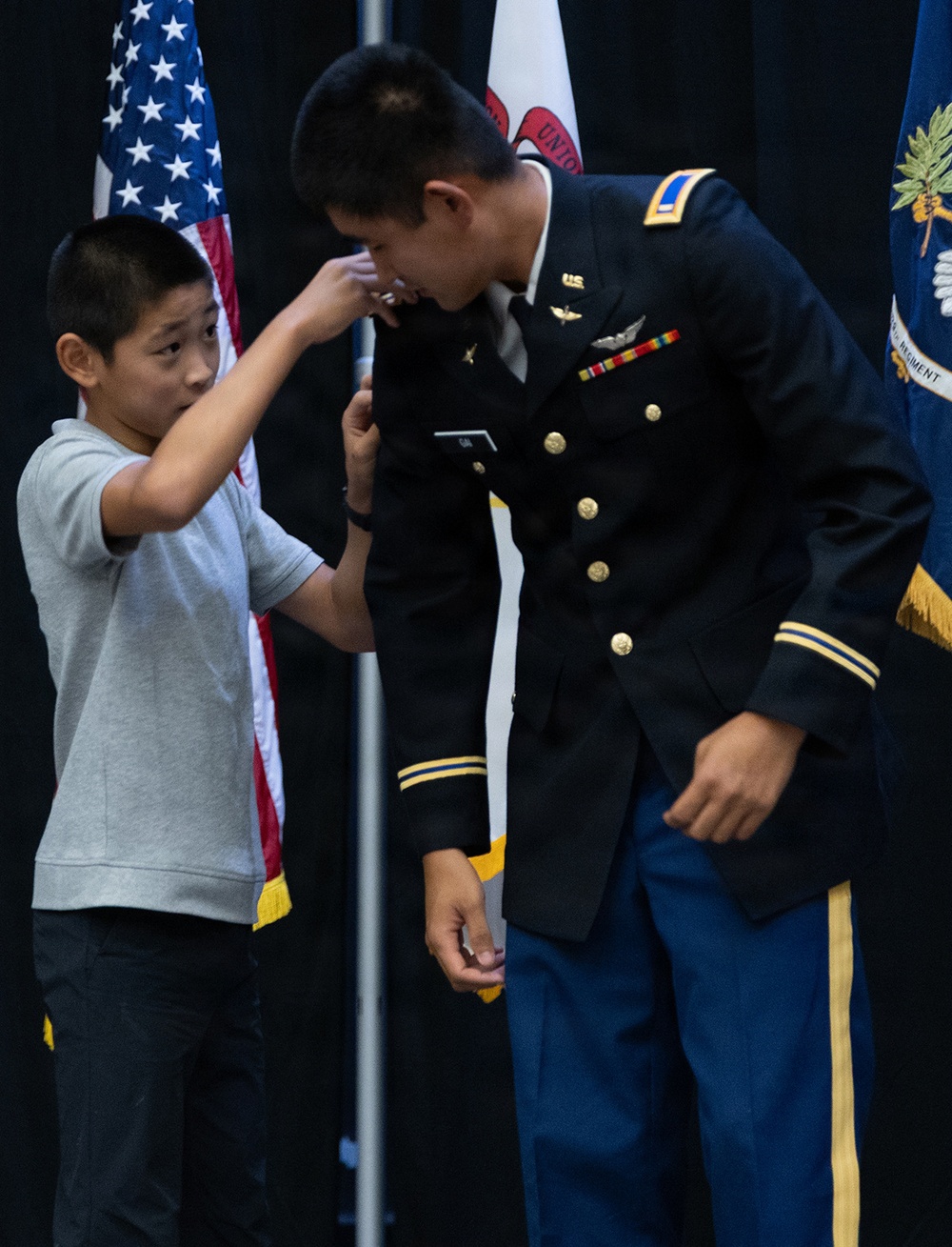 Illinois Army National Guard Officer Candidate School Graduates 22 Leaders