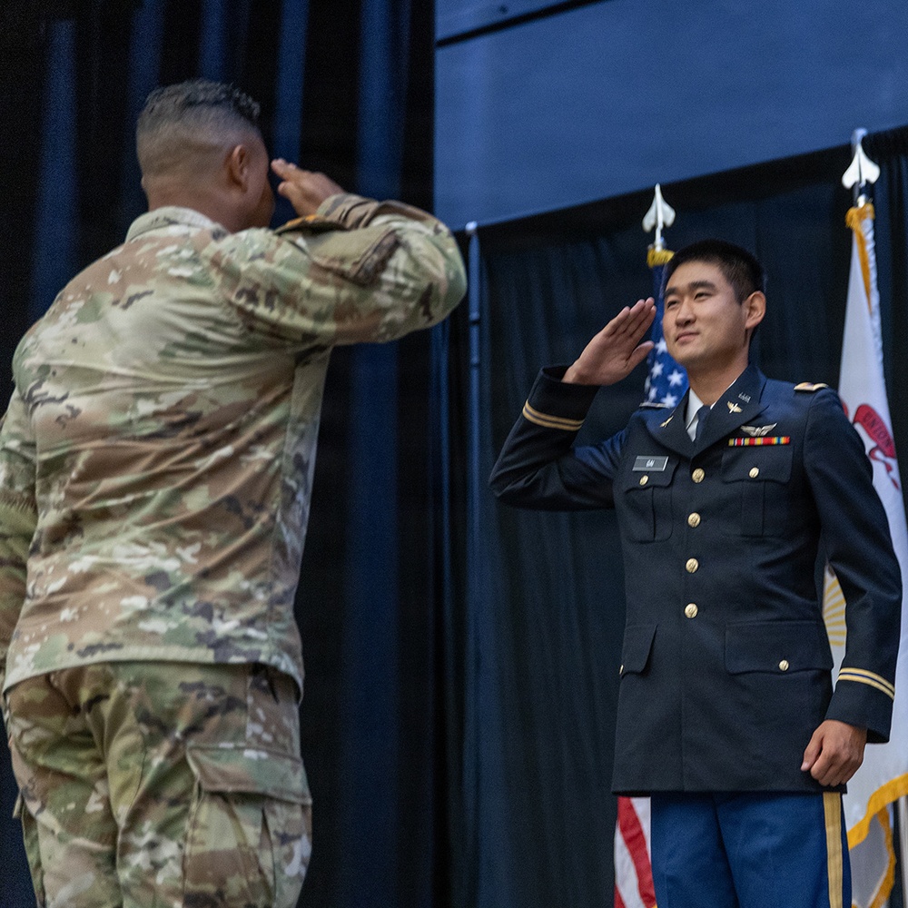 Illinois Army National Guard Officer Candidate School Graduates 22 Leaders