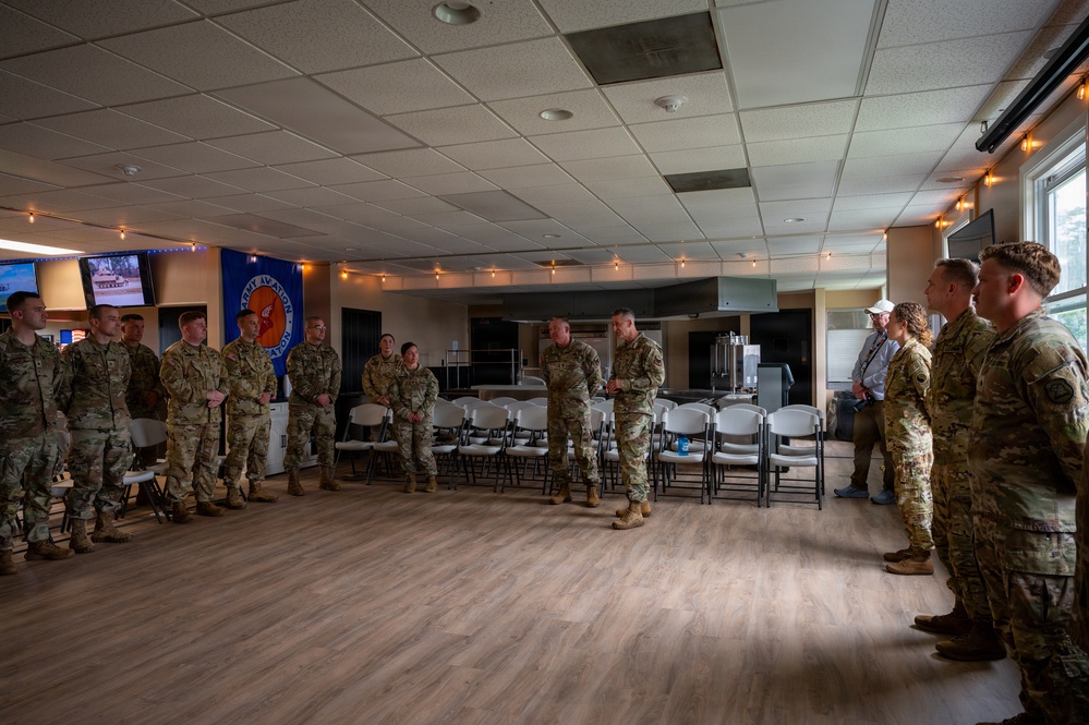 Nordhaus visits Virginia National Guardsmen