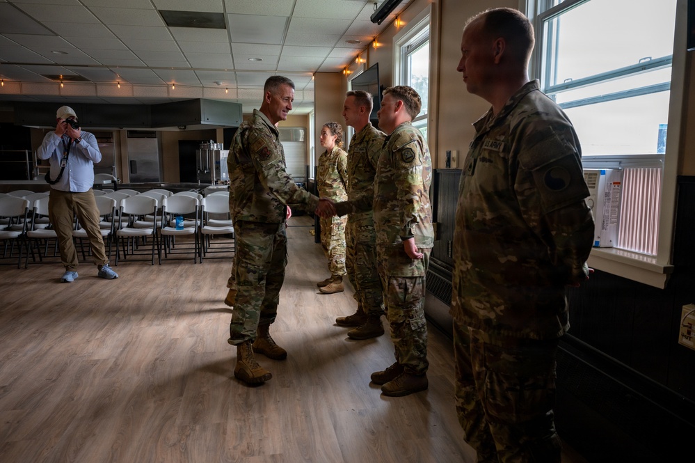 Nordhaus visits Virginia National Guardsmen