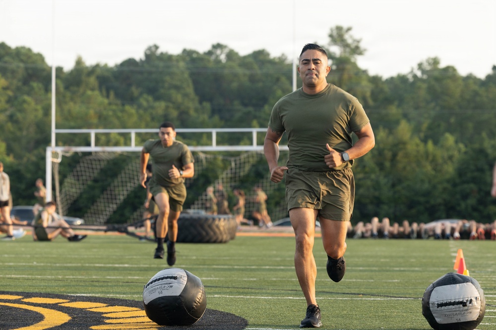 MAG-14 conducts physical training