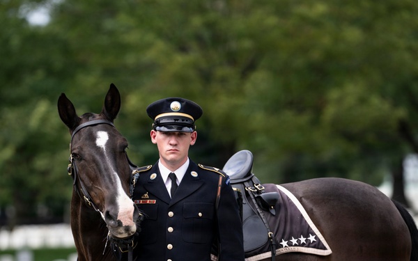 Full Military Funeral Honors with Escort are Conducted for U.S. Army Gen. David Maddox in Section 34