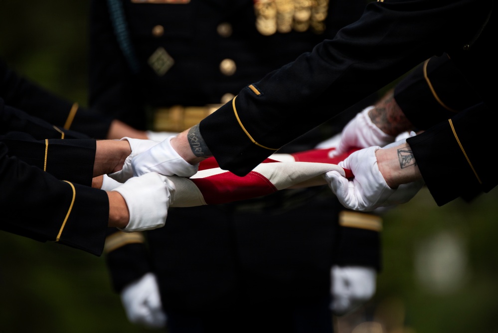 Full Military Funeral Honors with Escort are Conducted for U.S. Army Gen. David Maddox in Section 34