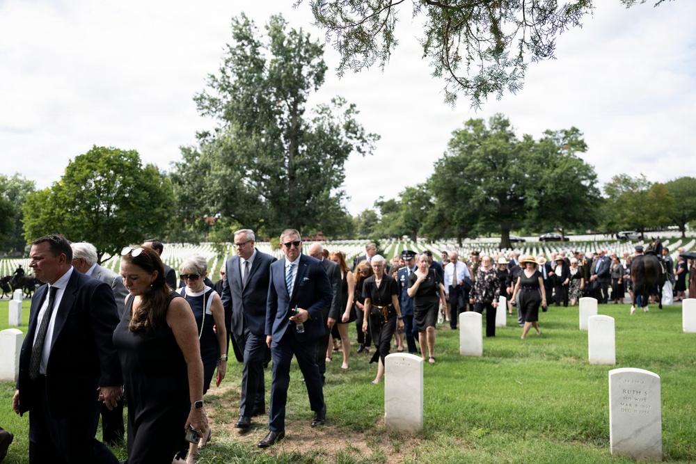 Full Military Funeral Honors with Escort are Conducted for U.S. Army Gen. David Maddox in Section 34