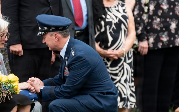 Full Military Funeral Honors with Escort are Conducted for U.S. Army Gen. David Maddox in Section 34