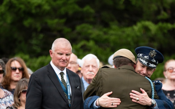 Full Military Funeral Honors with Escort are Conducted for U.S. Army Gen. David Maddox in Section 34