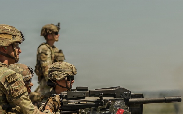 977th Military Police Company conducts weapons qualification