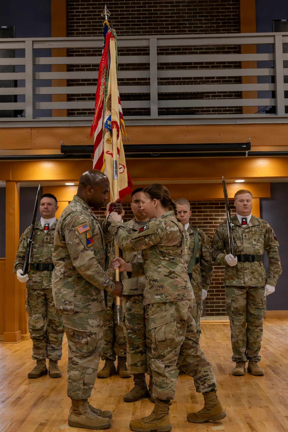 Commander Passes Colors to CSM