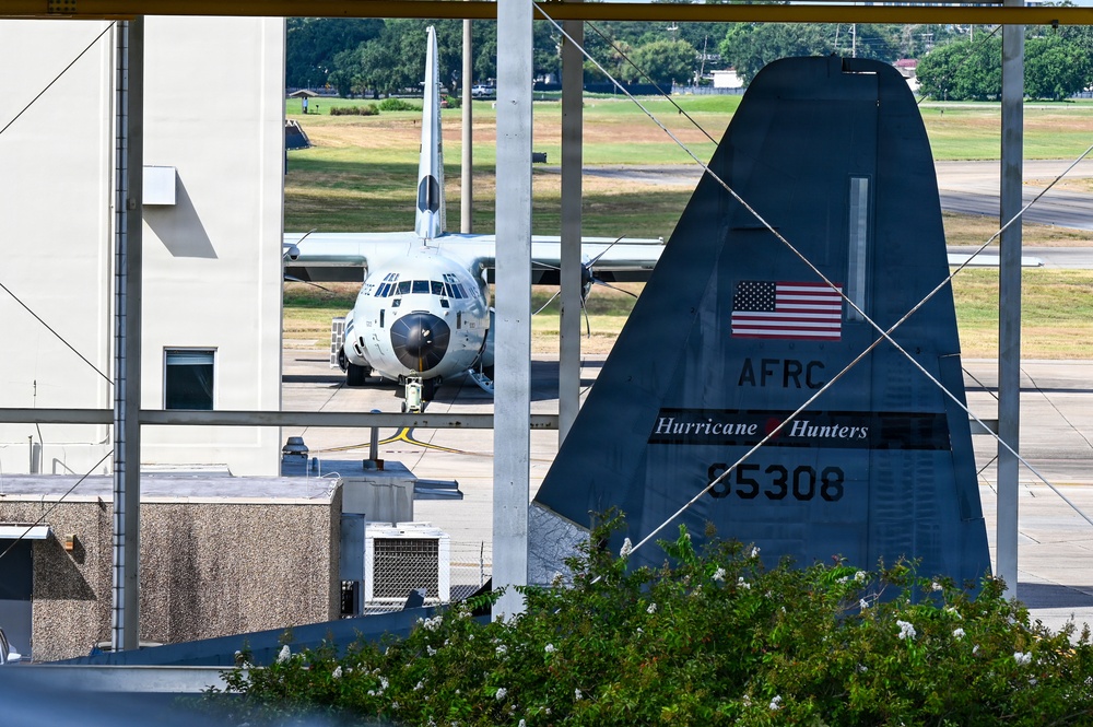 Air Force Reserve Hurricane Hunters