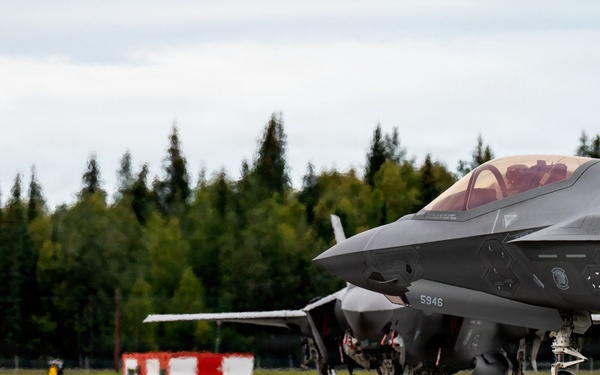 13th Fighter Squadron marks first RED FLAG-Alaska with new F-35s