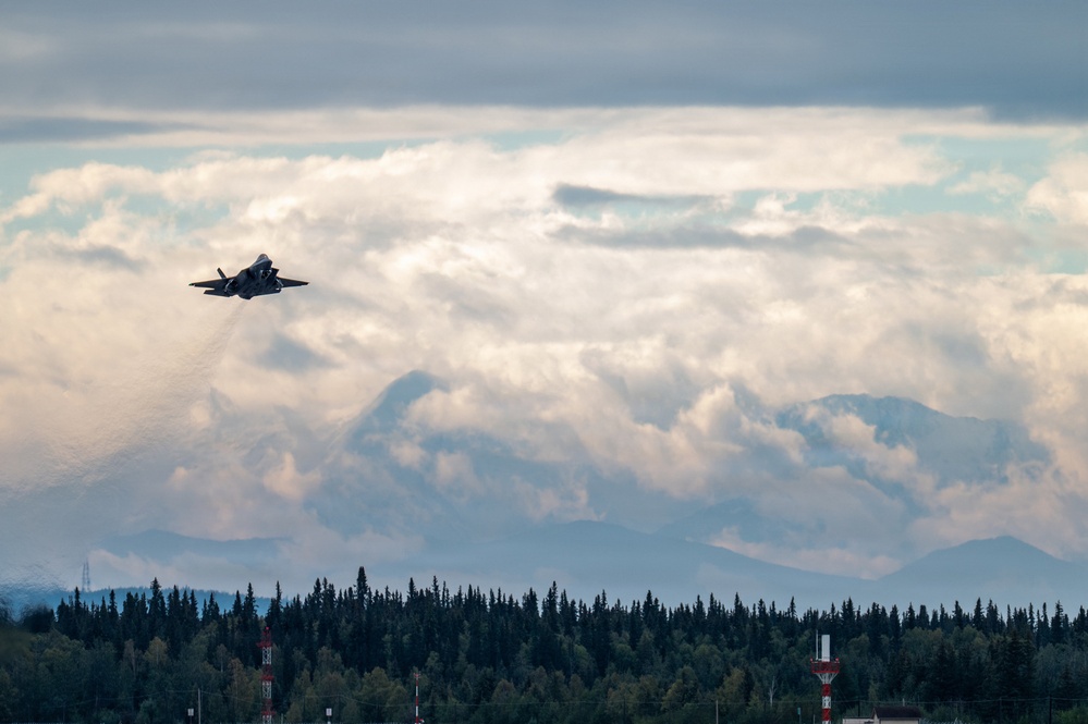 13th Fighter Squadron marks first RED FLAG-Alaska with new F-35s