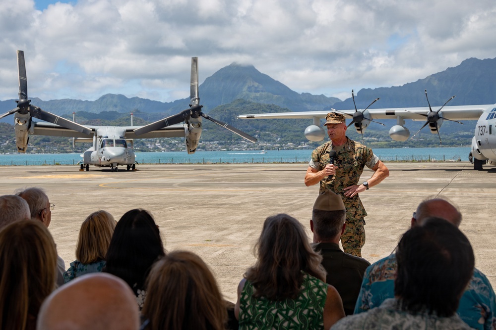 MARFORPAC hosts change of command ceremony