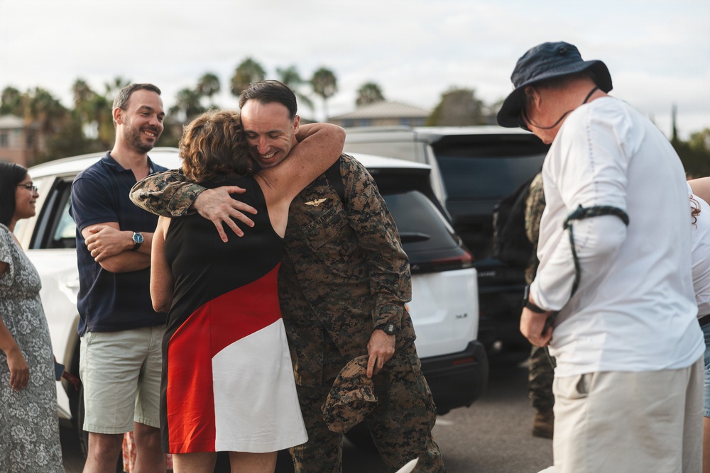 HMH 466 Returns From 6 Month Deployment