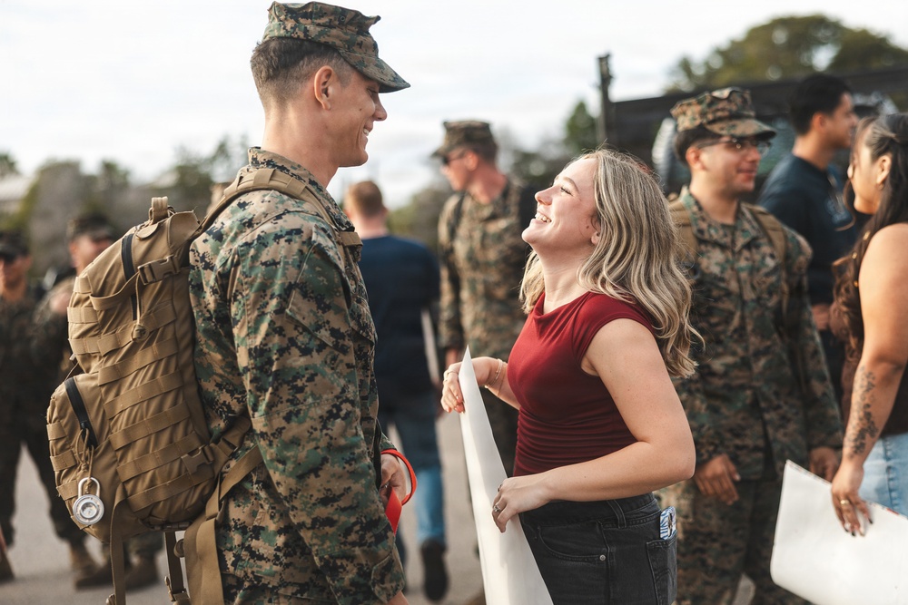 HMH 466 Returns From 6 Month Deployment