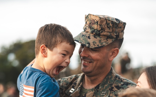 HMH 466 Returns From 6 Month Deployment