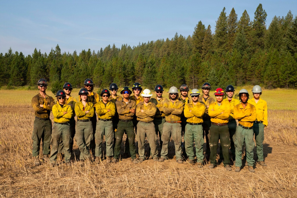 U.S. Army Soldiers from 7th Infantry Division activated as wildland firefighters on the Modrite Fire