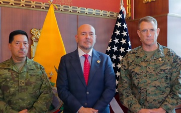 Gen. Donovan Visits Ecuador