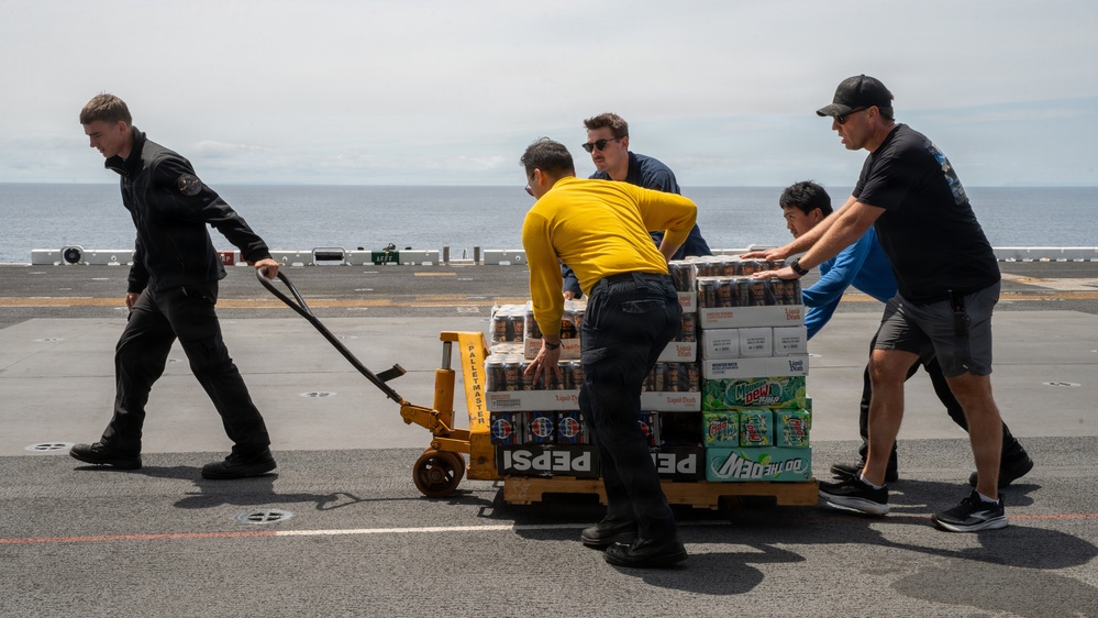 U.S. Marines, Sailors participate in steel beach picnic