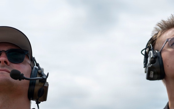 Raptor Demonstration Team Performs in Canada