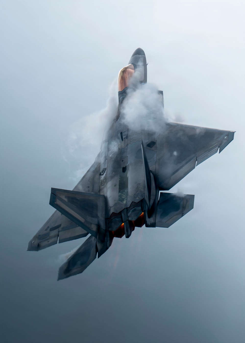 Raptor Demonstration Team Performs in Canada