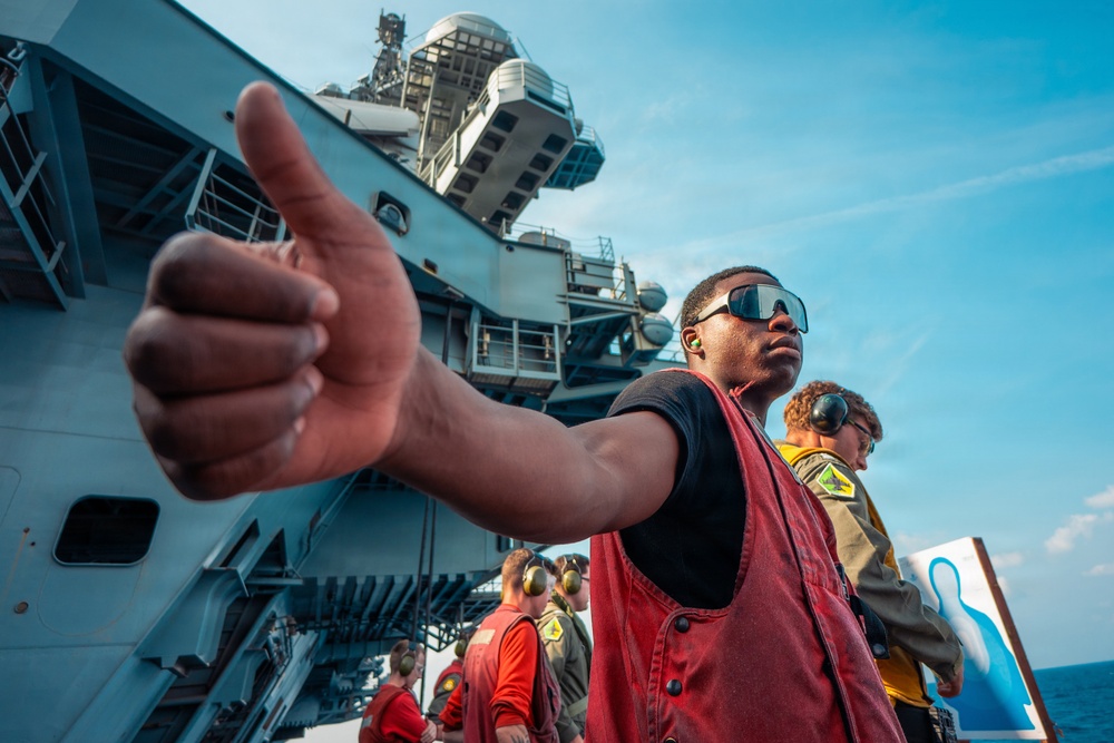George Washington Conducts Live Fire Exercise