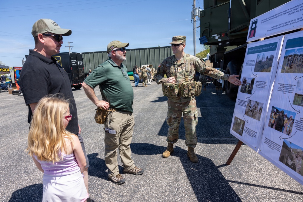 Soldier Explains Brigade's Role to Visitors