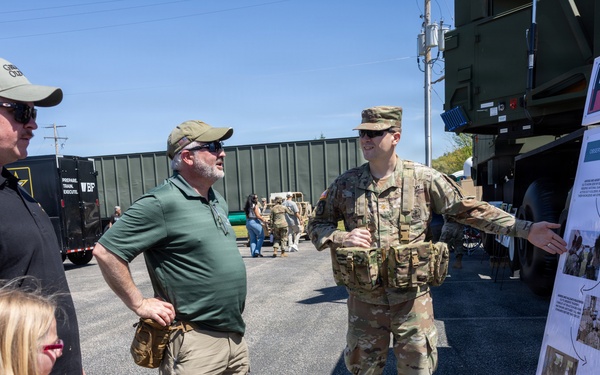 Soldier Explains Brigade's Role to Visitors