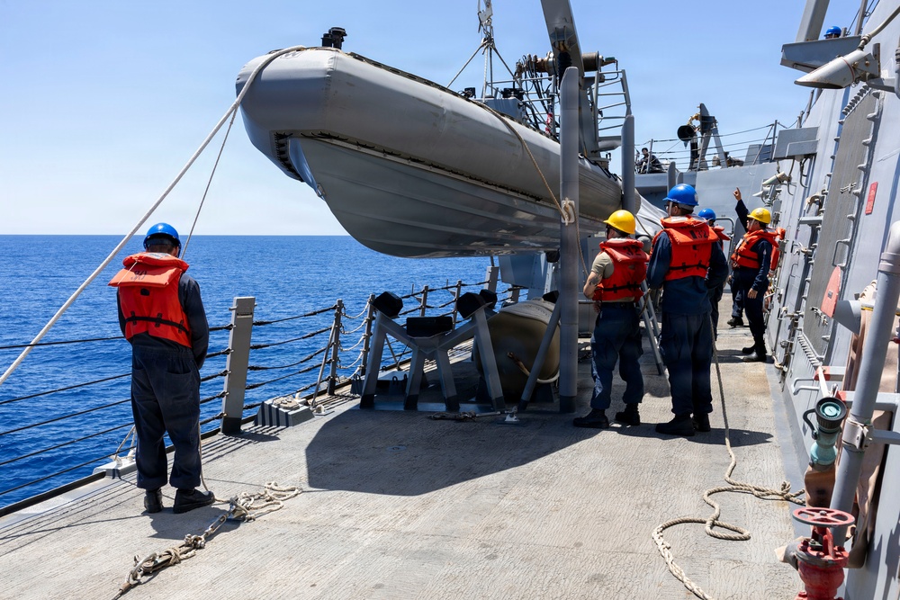 DDG 117 Boat Ops and RAS