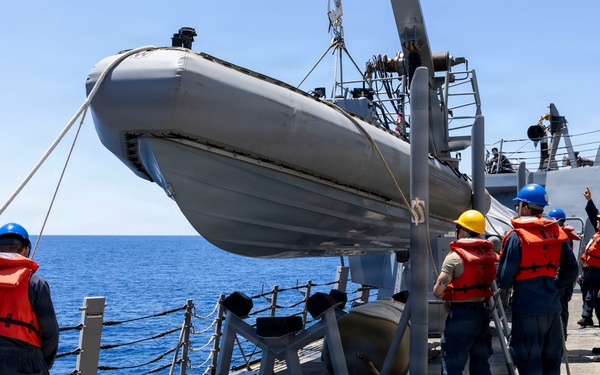 DDG 117 Boat Ops and RAS