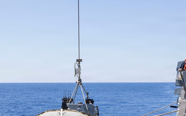 DDG 117 Boat Ops and RAS