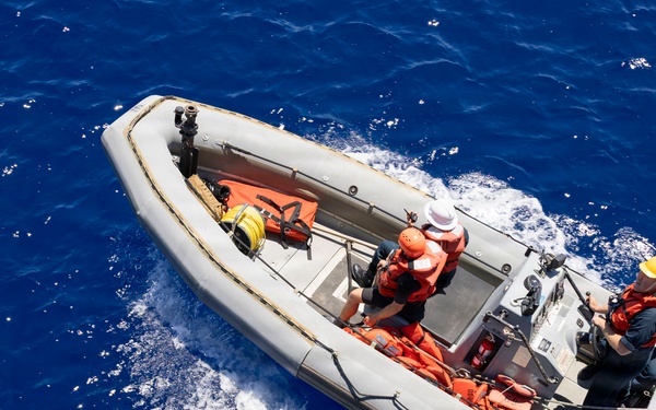 DDG 117 Boat Ops and RAS