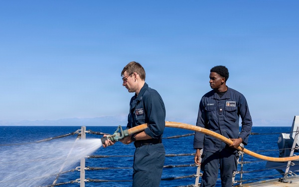 DDG 117 Cleans The Ship During FWWD