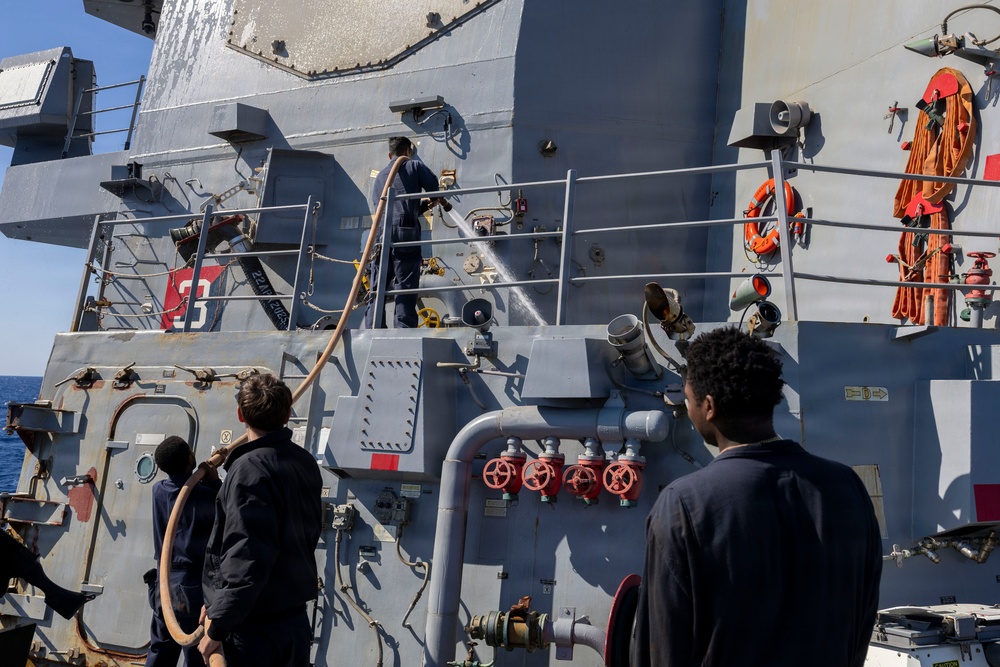 DDG 117 Cleans The Ship During FWWD