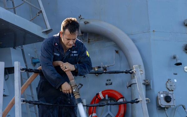DDG 117 Cleans The Ship During FWWD