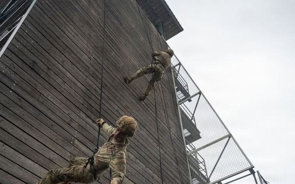 Master Rappel training in GTA