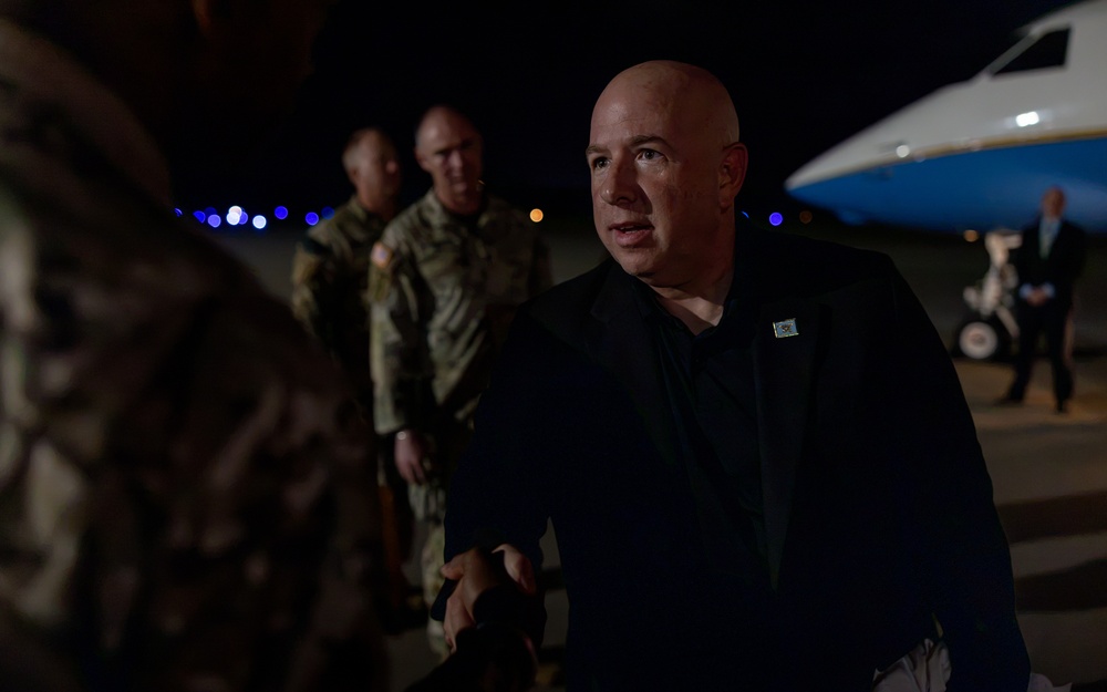 Senior Advisor to the Secretary of War for Strategy Arrives to Mississippi