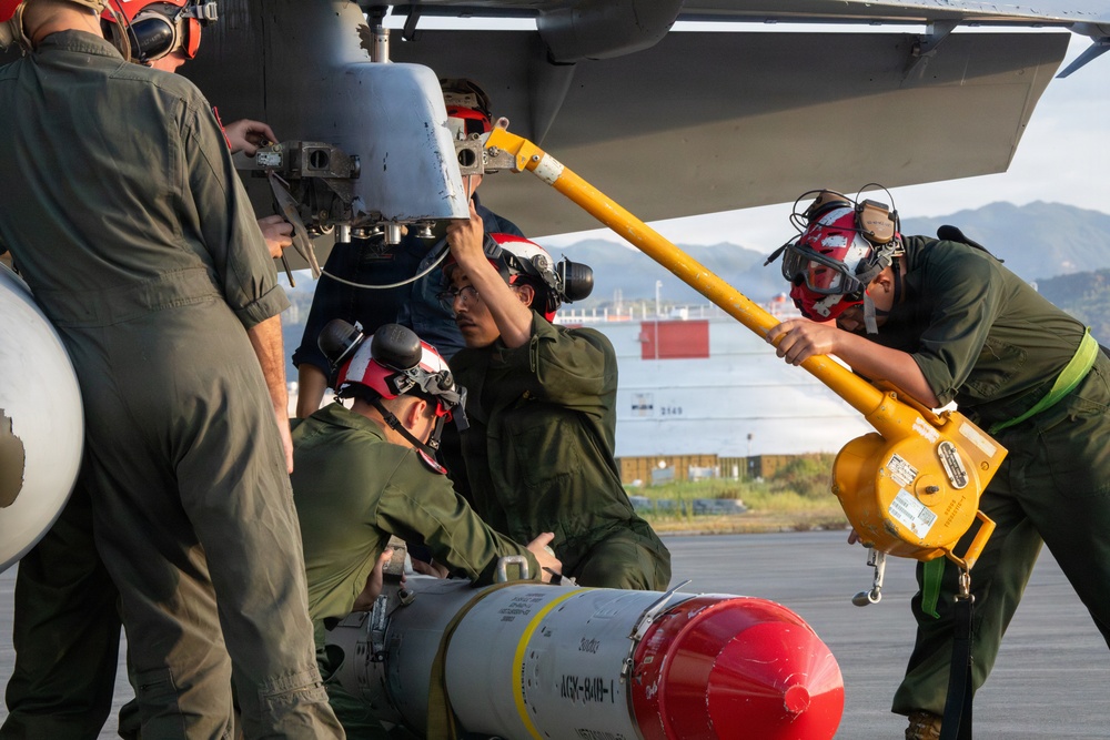 VMFA-232 F/A-18s take to the skies for final exercise