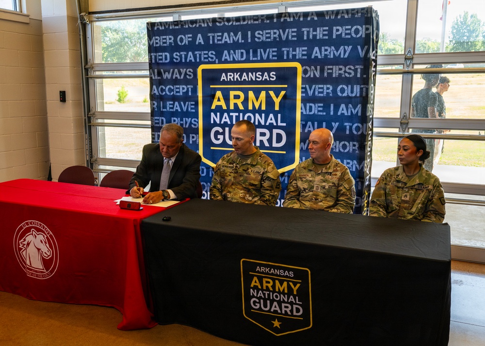 Arkansas National Guard Signs Agreement With UA Cossatot