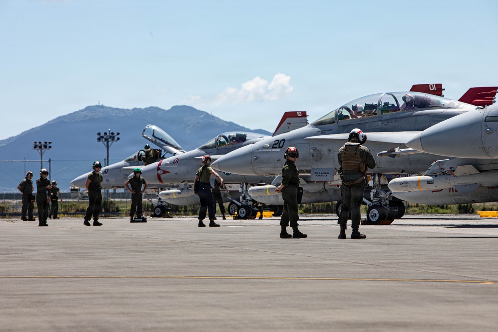 VMFA-232 F/A-18s take to the skies for final exercise