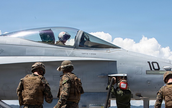 VMFA-232 F/A-18s take to the skies for final exercise