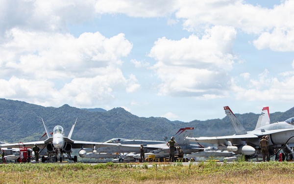 VMFA-232 F/A-18s take to the skies for final exercise