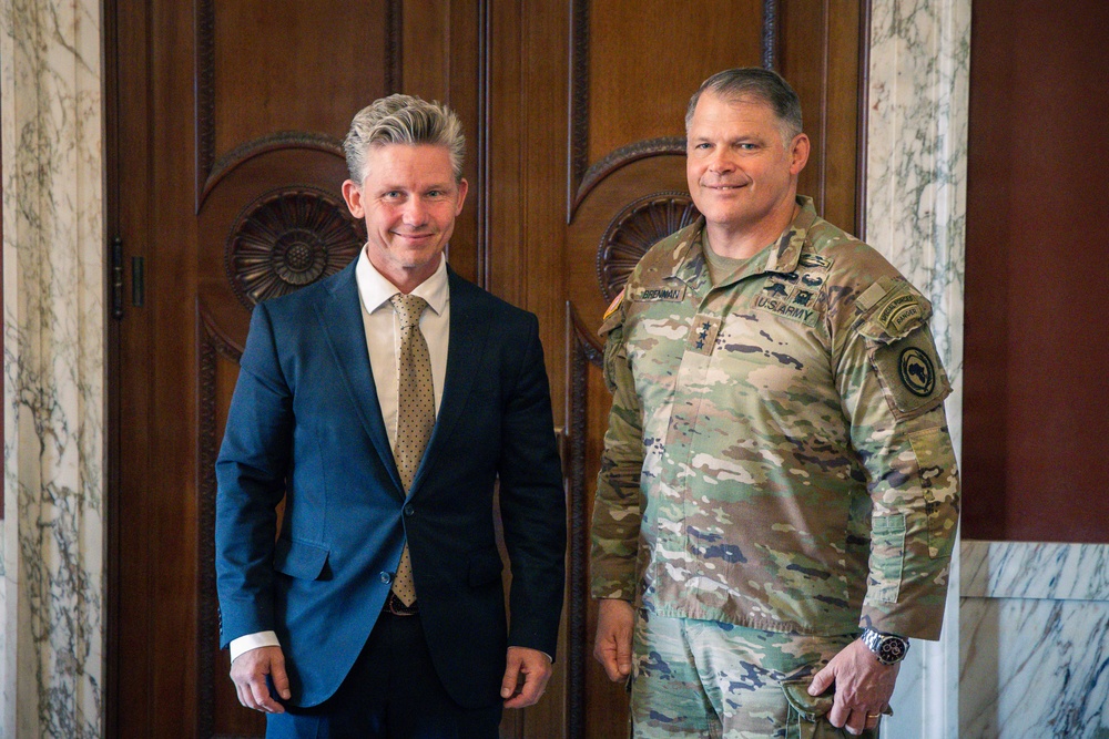 AFRICOM Deputy Commander Visits Swedish Military Leadership