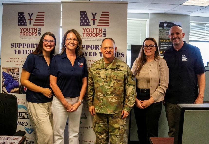To Build the Force, Phoenix Recruiting Battalion Leans on Community Partnerships